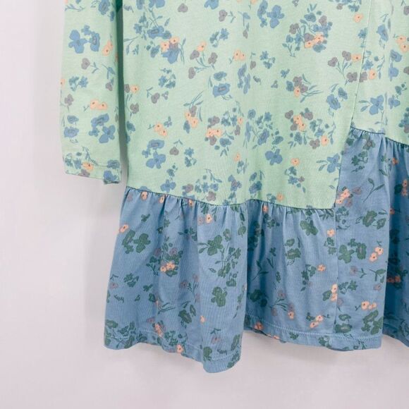 LOGO Lori Goldstein Size XS Green Blue Floral Print Knit Top w/ Asymmetric Seam - Picture 5 of 9